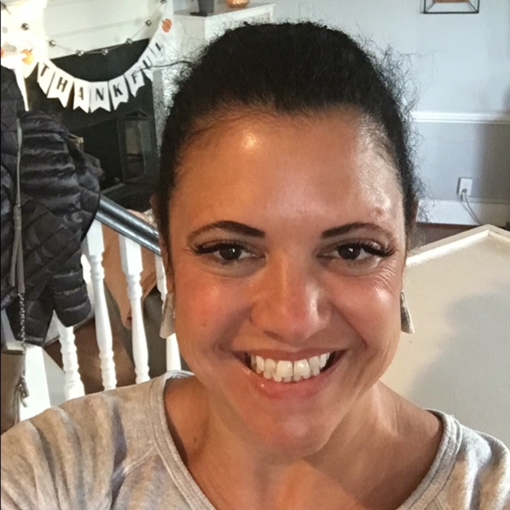 Meet your Posher, Dana